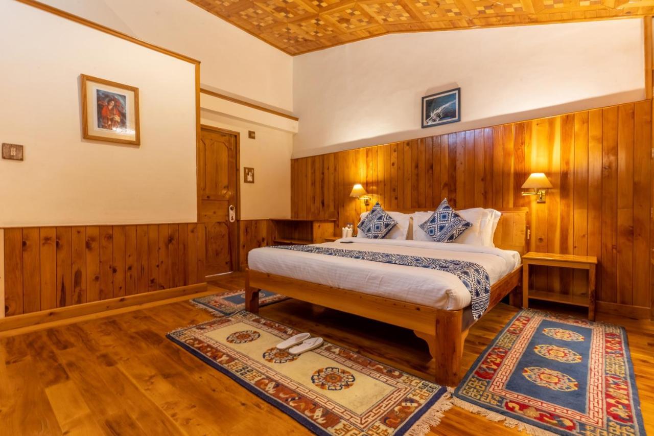 Hotel Negi'S Mayflower A Heritage Since 1965 Manāli Esterno foto